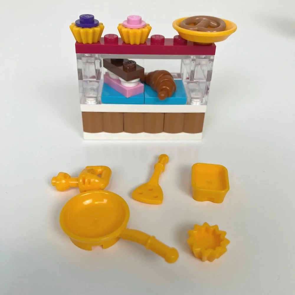 Lego Friends‎ Downtown Bakery Set 41006 Retired Collectible - Picture 6 of 8